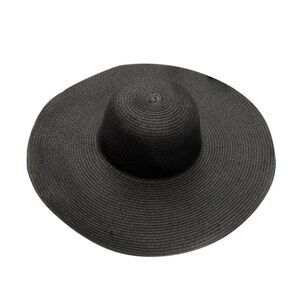 Elegant Black Wide-Brimmed Hat